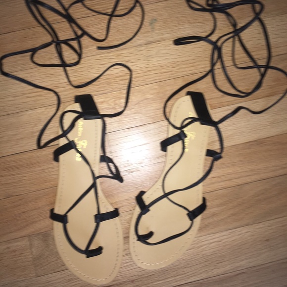 Lace up sandals - Picture 2 of 5